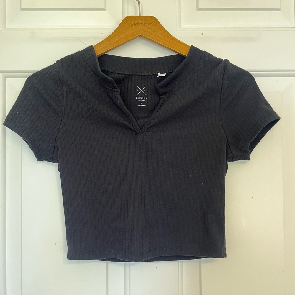 PacSun Black Ribbed Crop Top